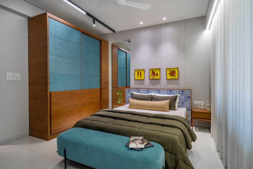 Custom wardrobe interior design — Furnhomes Madurai